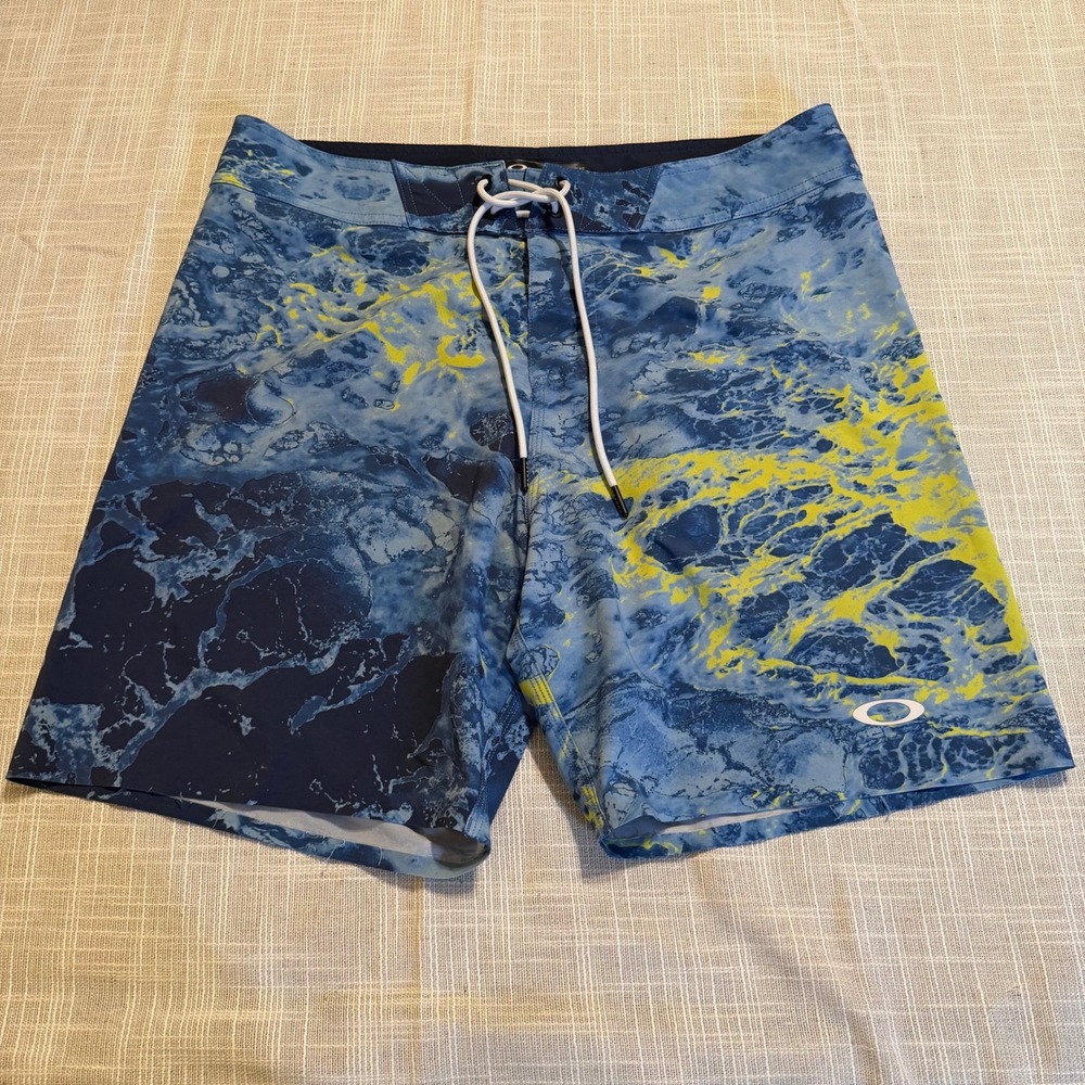 Oakley Mens Performance Fit Board Shorts Blue Yellow Marble Print Size 32